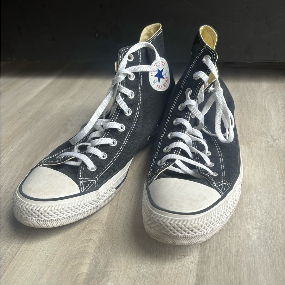 Men’s Converse Black and White Sneakers